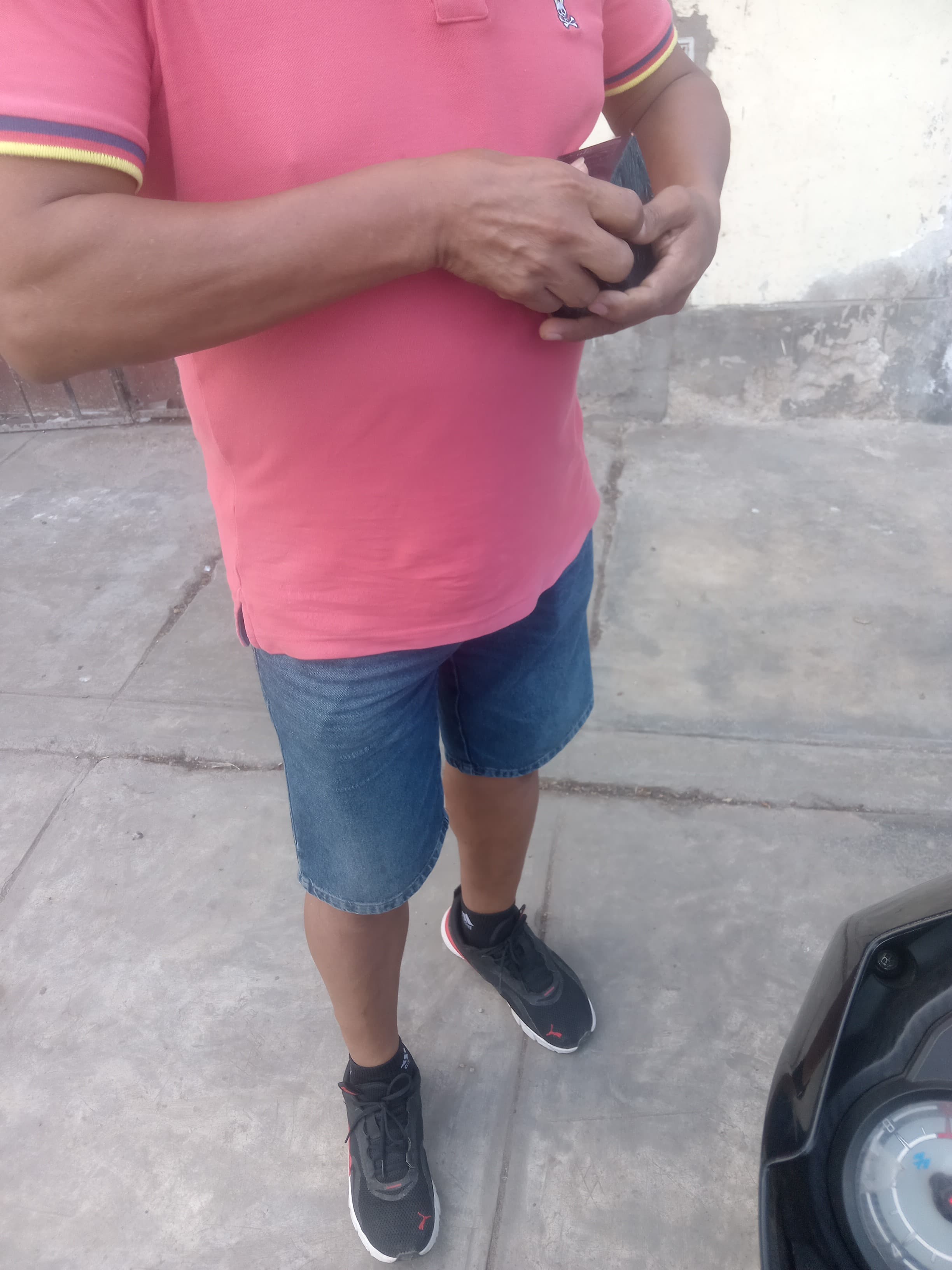 <em>Luis Alverto T         Ica</em>